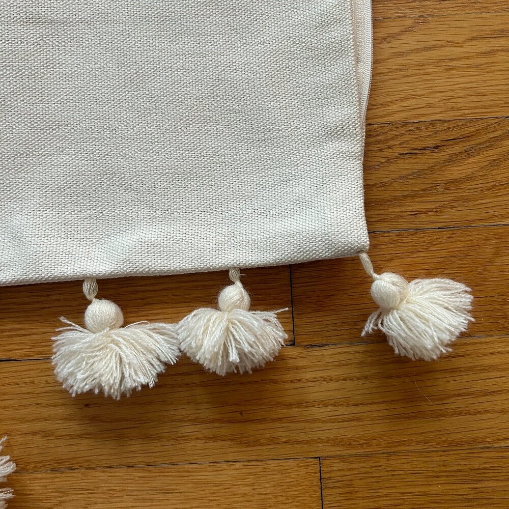 H&M Cream with Tassels Pillow Covers TWO (2) New - Picture 2 of 4